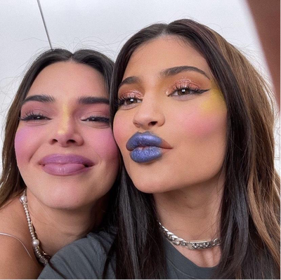 It’s A Glow Girl Summer